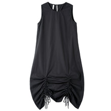 Charger l'image dans la galerie, [EAM] Women Black Pleated Drawstring Long Dress New Round Neck Sleeveless Loose Fit Fashion Tide Spring Summer 2020 1T356
