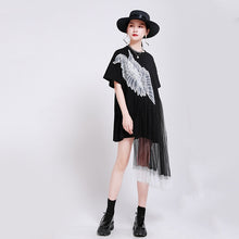 Charger l'image dans la galerie, [EAM] Women Black Wings Stitch Mesh Big Size Dress New Round Neck Short Sleeve Loose Fit Fashion Tide Spring Summer 2020 1W948
